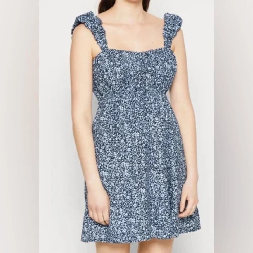 Abercrombie & Fitch Puff Strap Babydoll Mini Dress In Blue Floral Size Medium - Picture 2 of 11